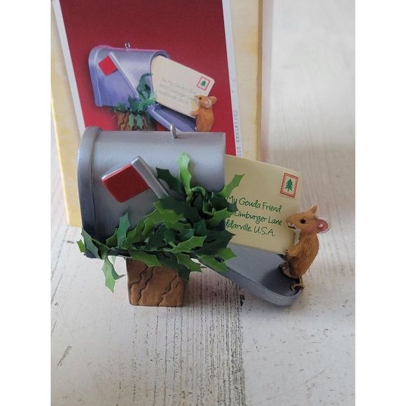 Hallmark to my gouda friend 2005 ornament Xmas Mouse - Picture 2 of 5